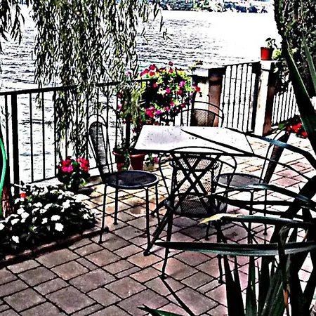Nest On The Lake Apartment Lezzeno